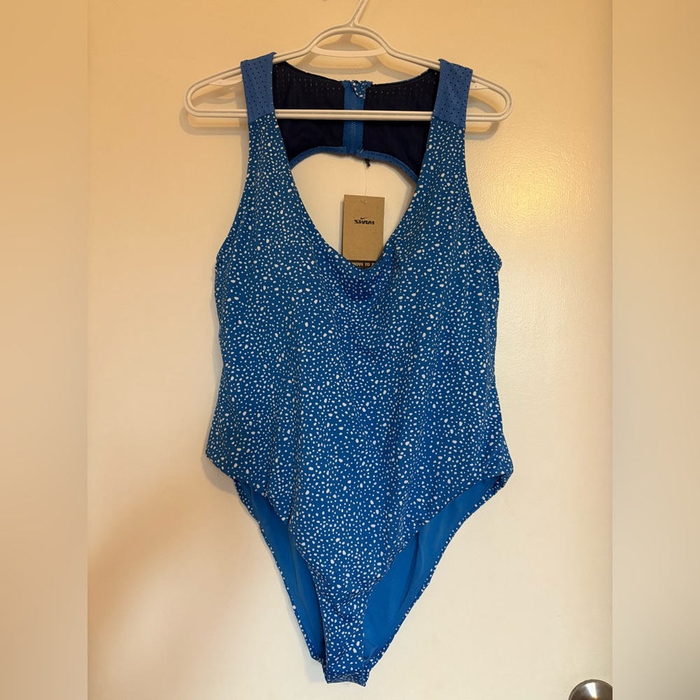 NWT Nike Women's Water Dots Open Back One-Piece Swimsuit XXL - Picture 3 of 8